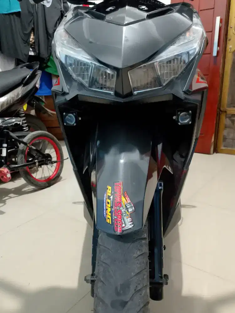 Dijual vario 125 led old tahun 2016