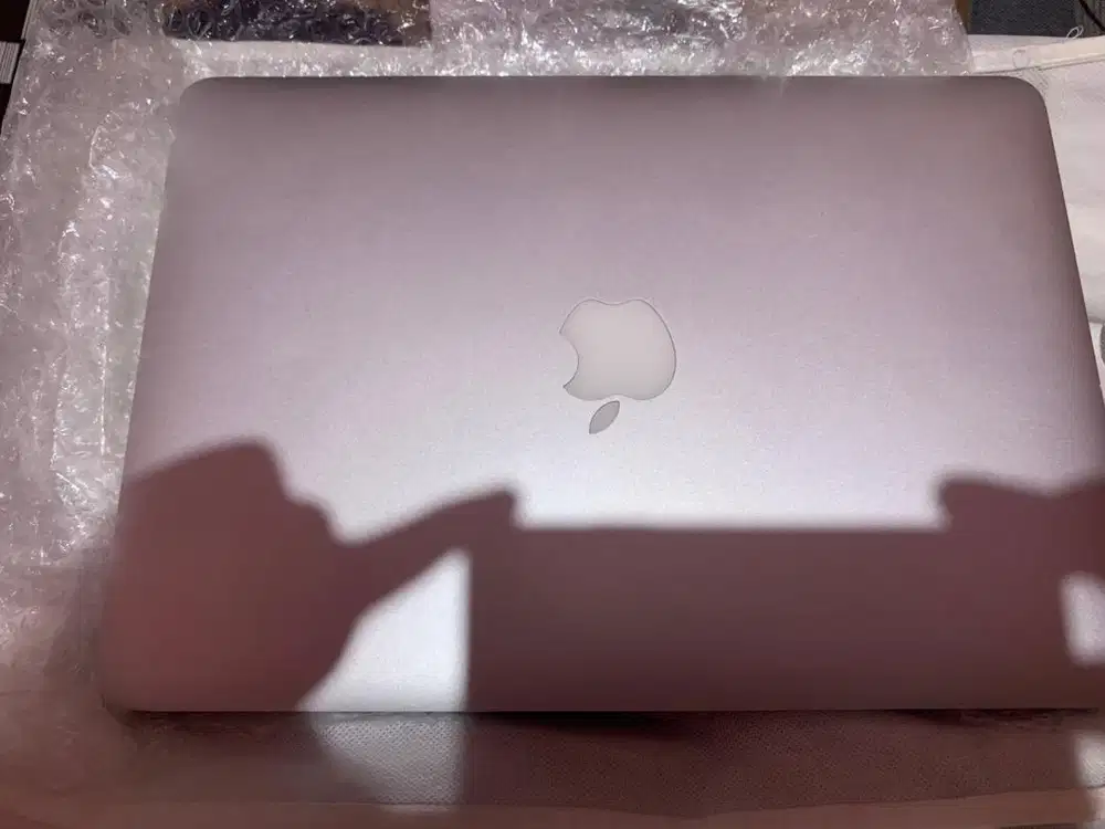 Macbook PRO 2015 13inc 8/128GB unit only