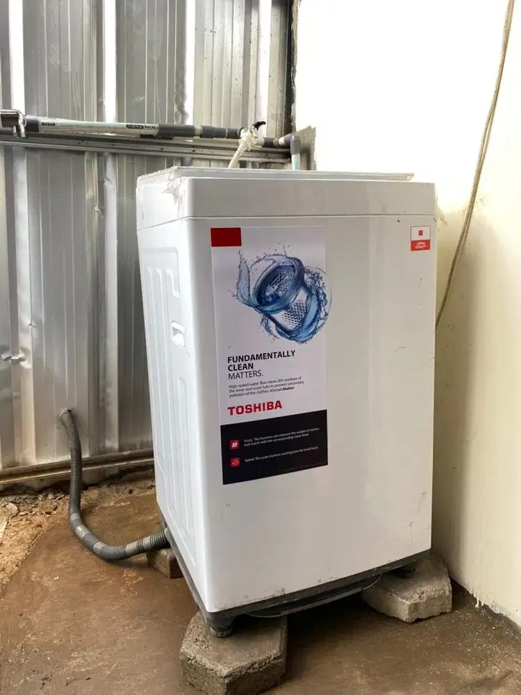 Toshiba Mesin Cuci Top Load AW-M801AN(WW) 7Kg Mesin Cuci 1 Tabung