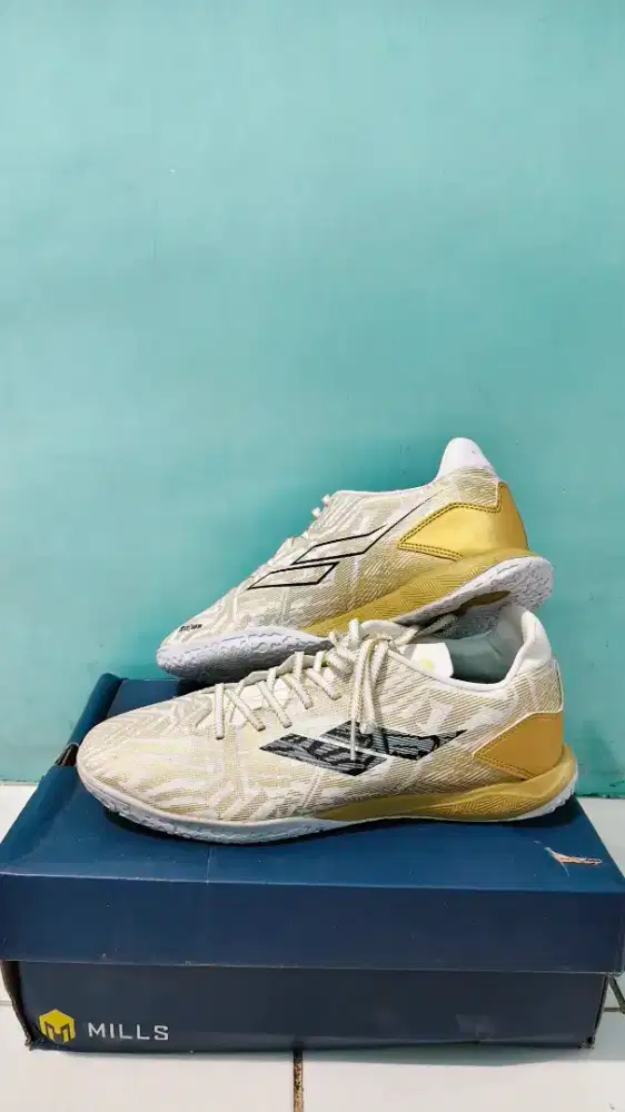 Sepatu Futsal Mills Vonix In