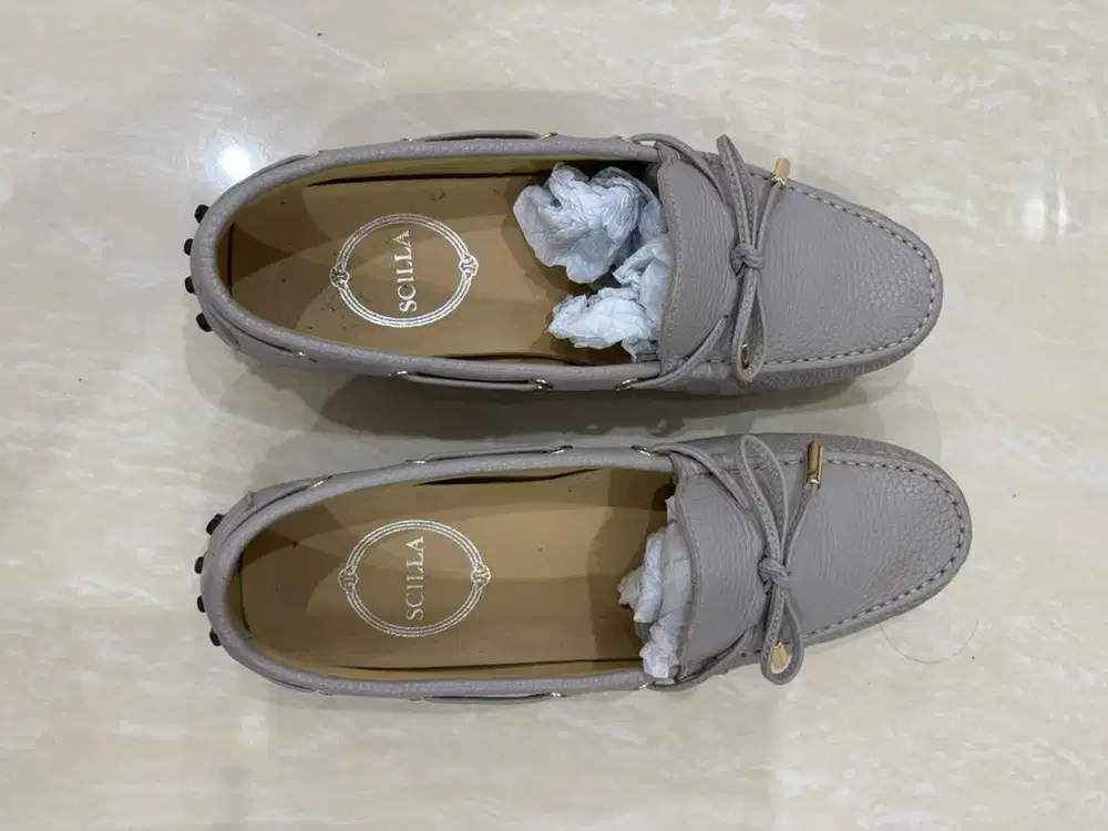 Sepatu scilla like new
