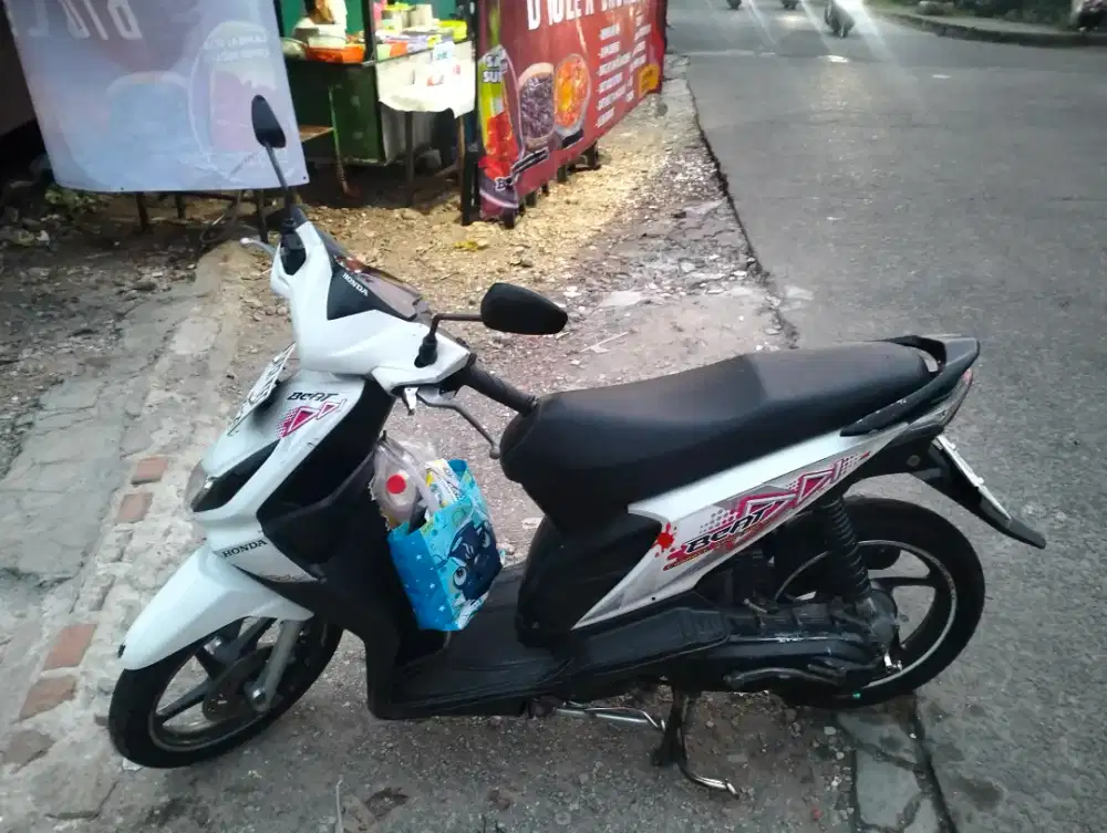 HONDA BEAT KARBU 2011 MOTOR SEHAT SIAP PAKAI LANGSUNG