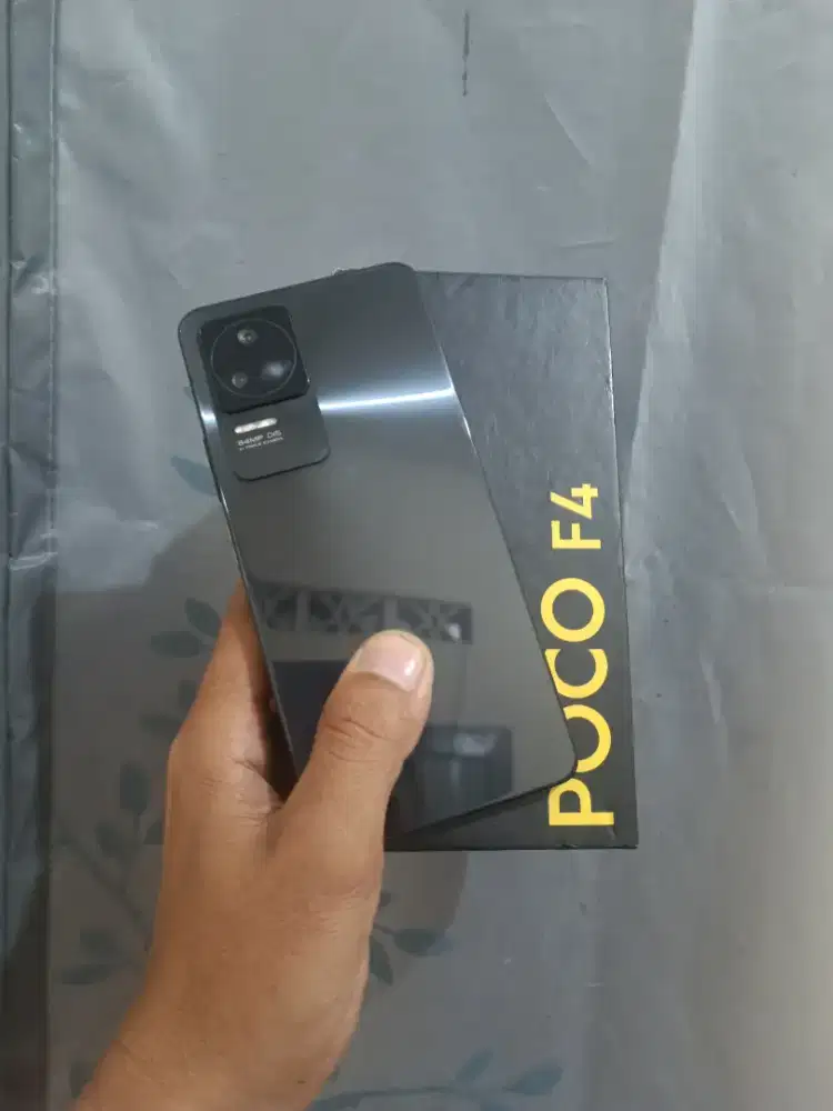 Poco F4 5g ram 8/256mulus fullset normal semua silahkan yg minat