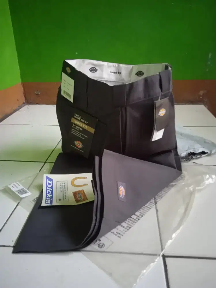 Sp Dickies Cellpocket BNWT