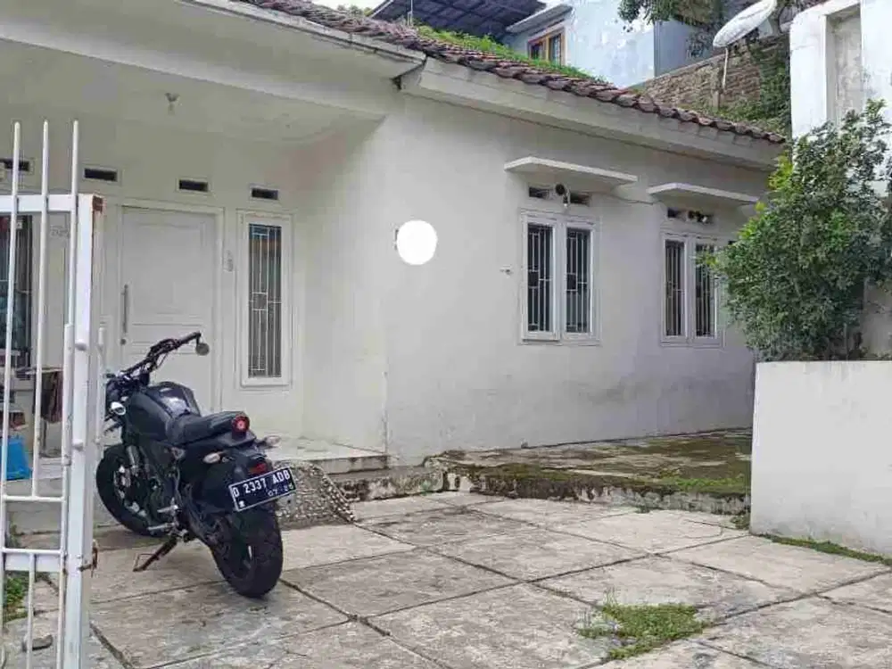 Dijual Rumah di Dago Pojok Bandung