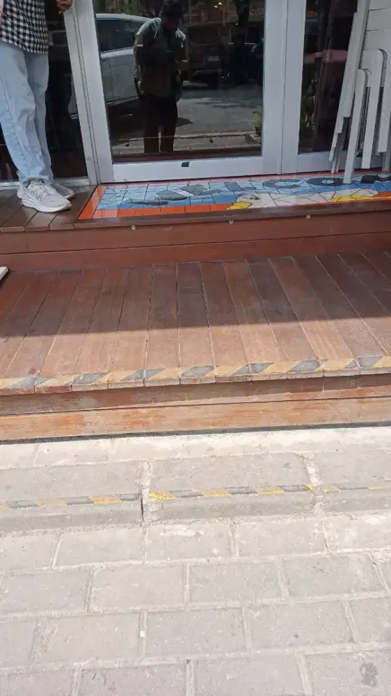 Dibutuhkan cleaning servis (cowo) dan admin (cewe) utk di kapuk jakbar