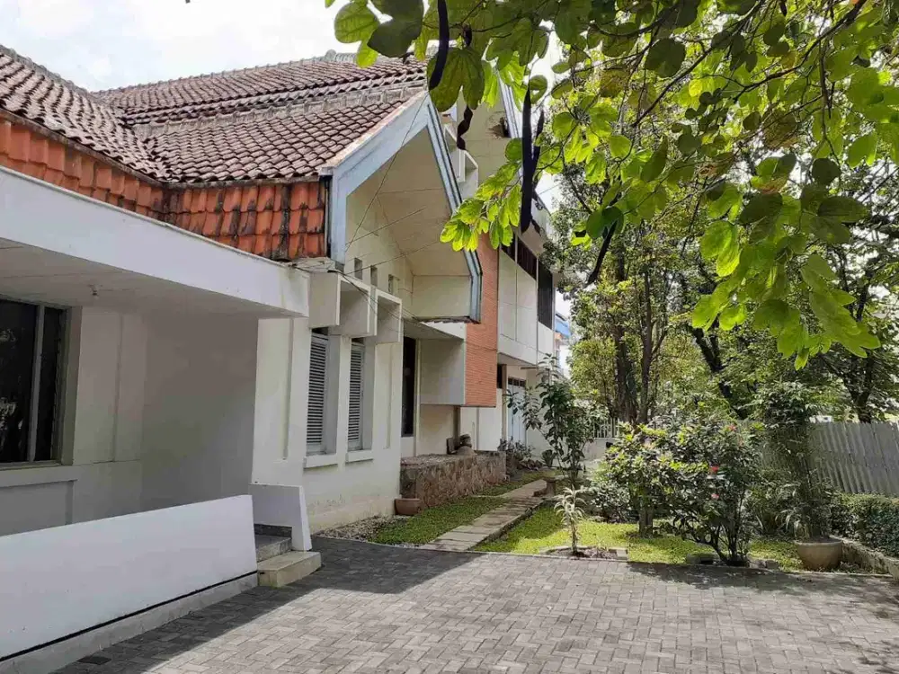 PRIME PROPERTY! Rumah Sayap Braga – Lokasi Sultan, Potensi Maksimal