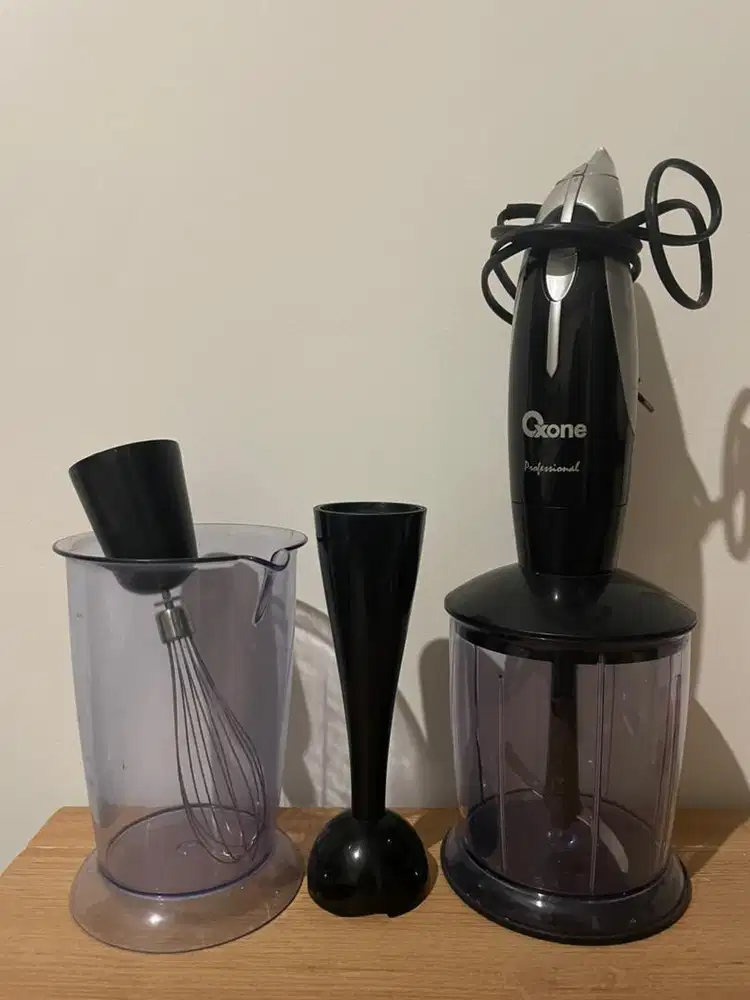 Hand blender and chopper oxone