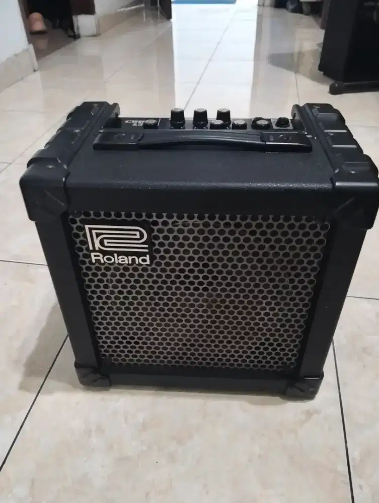 Ampli gitar Roland Cube-15