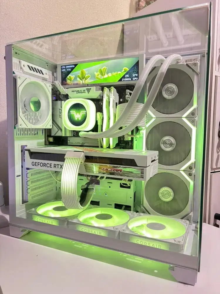 PC Gaming RTX 4070 Super (full white)