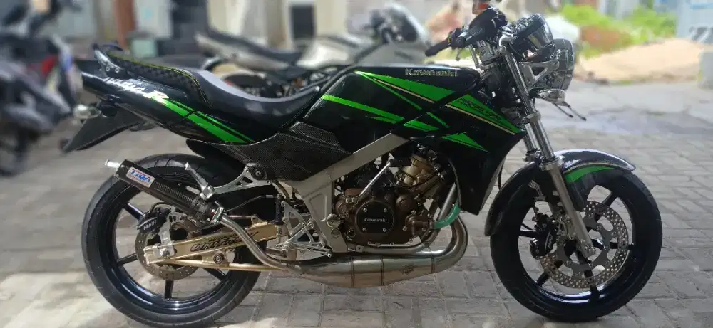 Ninja R 150 Limited Edition (LE)