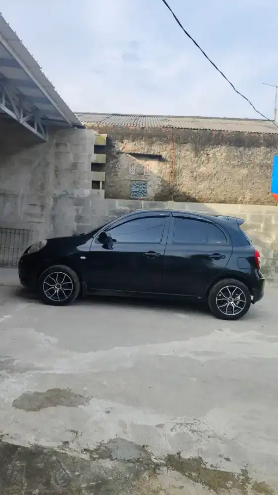 Nissan march manual mulus