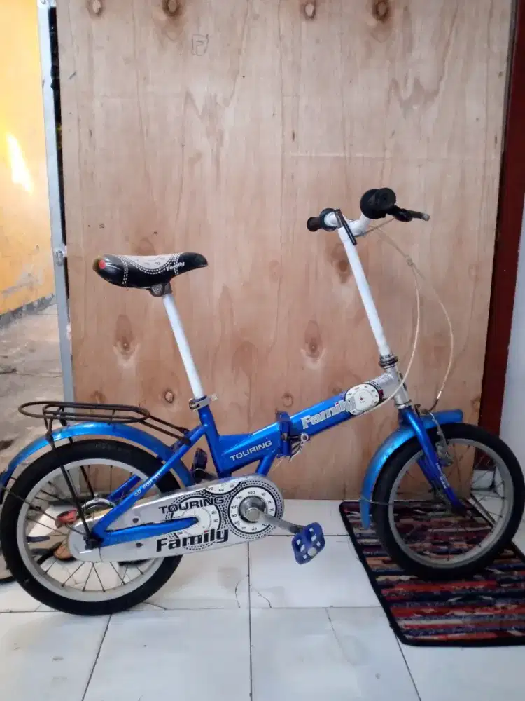Sepeda lipat 16in merk family.siap pakai.di.jagakarsa jaksel