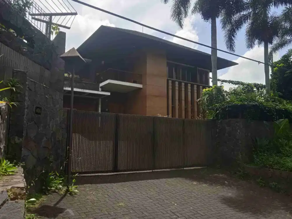 Dijual Rumah Jl. Dago Kota Bandung