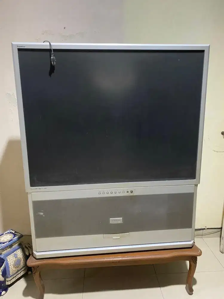 Dijual TV Samsung, 135 inch, lokasi Ciledug Tangerang