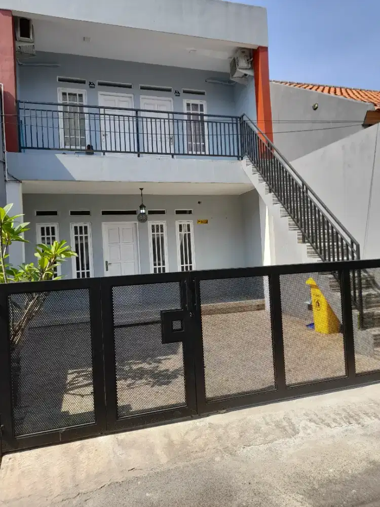 Disewakan rumah bisa buat kantor deket kemang.