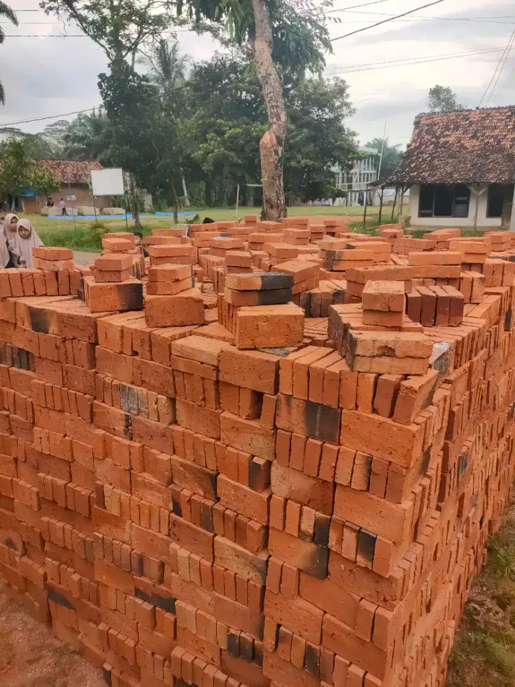 Batu bata merah press