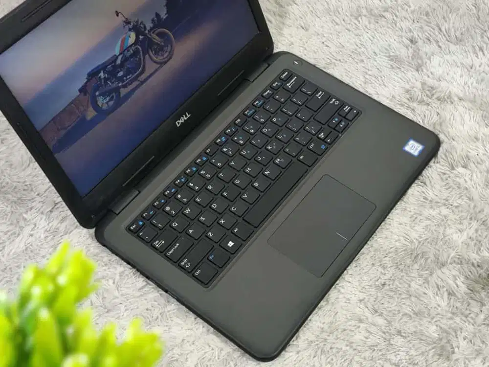 Laptop Dell 3310