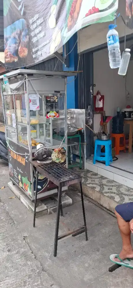 Takover ayam bakar jualan sudah ramai