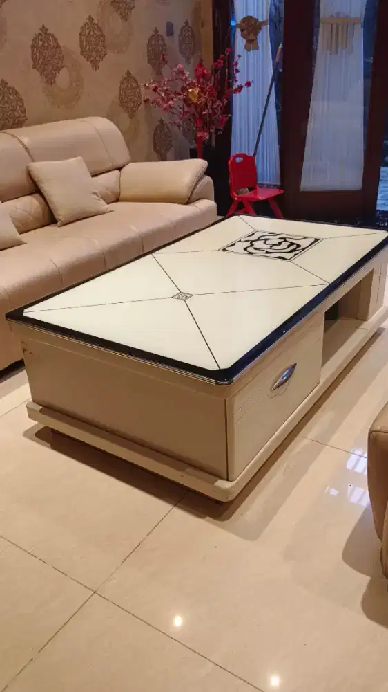 Jual meja ruang tamu bekas