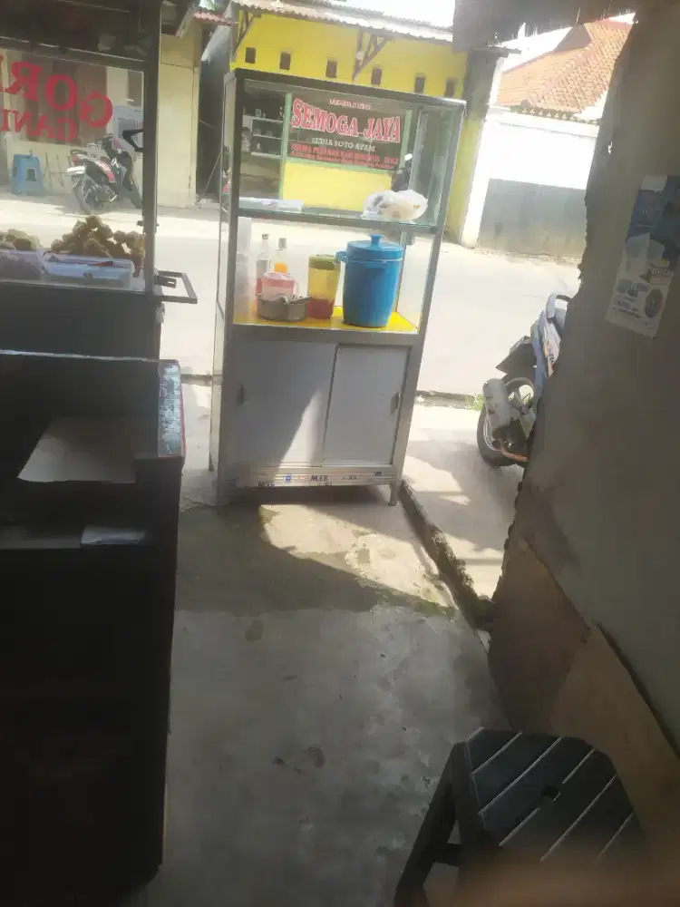 Jual gerobak baru di pakai 2 bulan, p: 80 cm t :160 l : 40