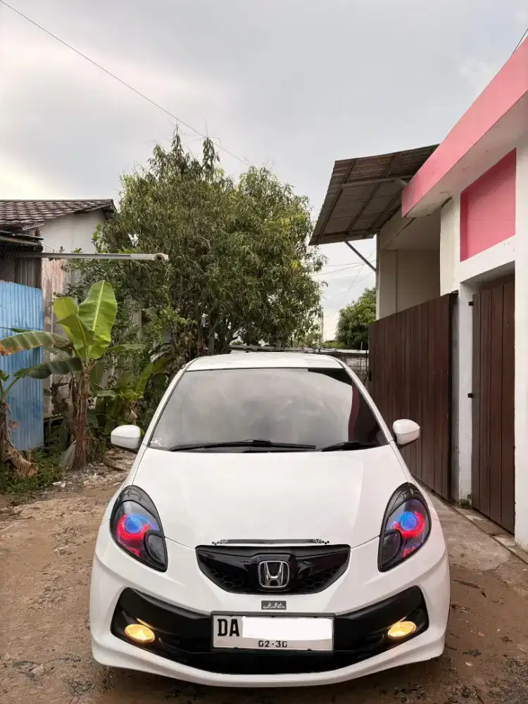 Jual honda brio matic 2013