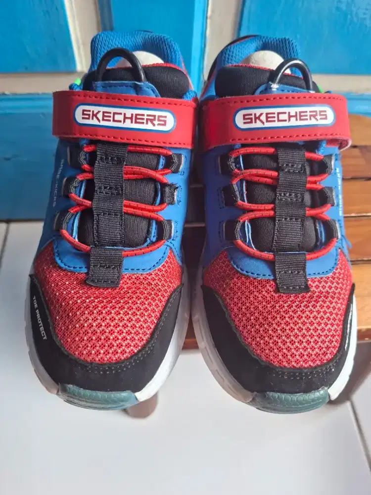Sepatu sketcher gamebox