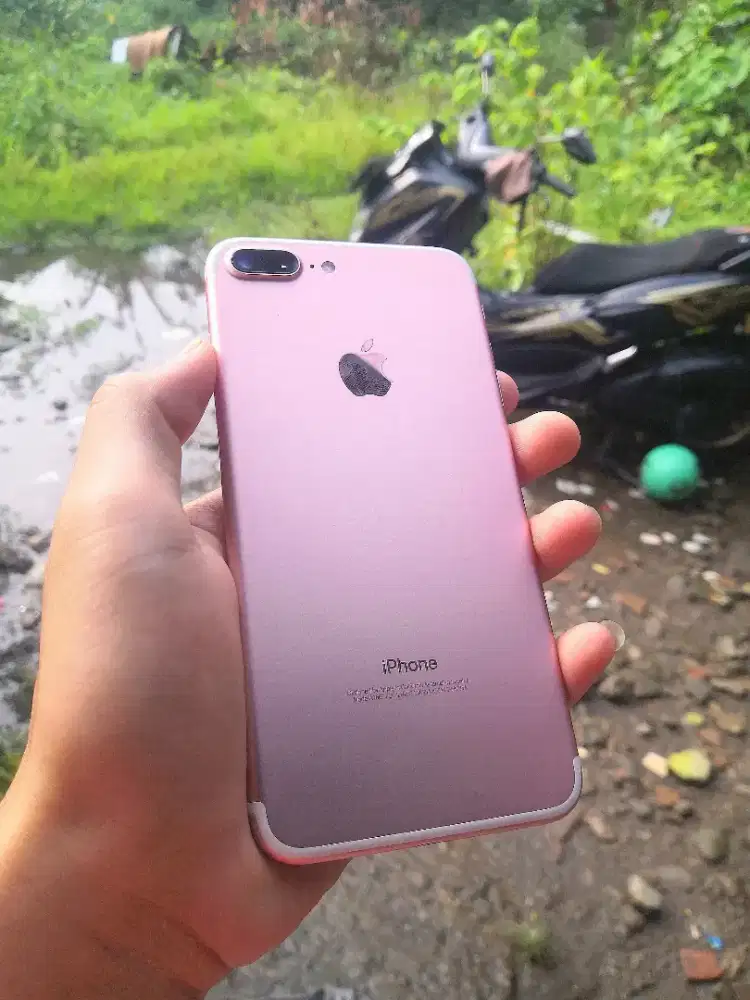 Iphone 7plus 128 gb murah like new