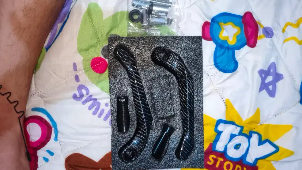 PROGUARD UNIVERSAL KARBON KEVLAR ( bisa nego)