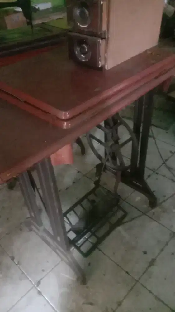 Mesin jahit manual singer