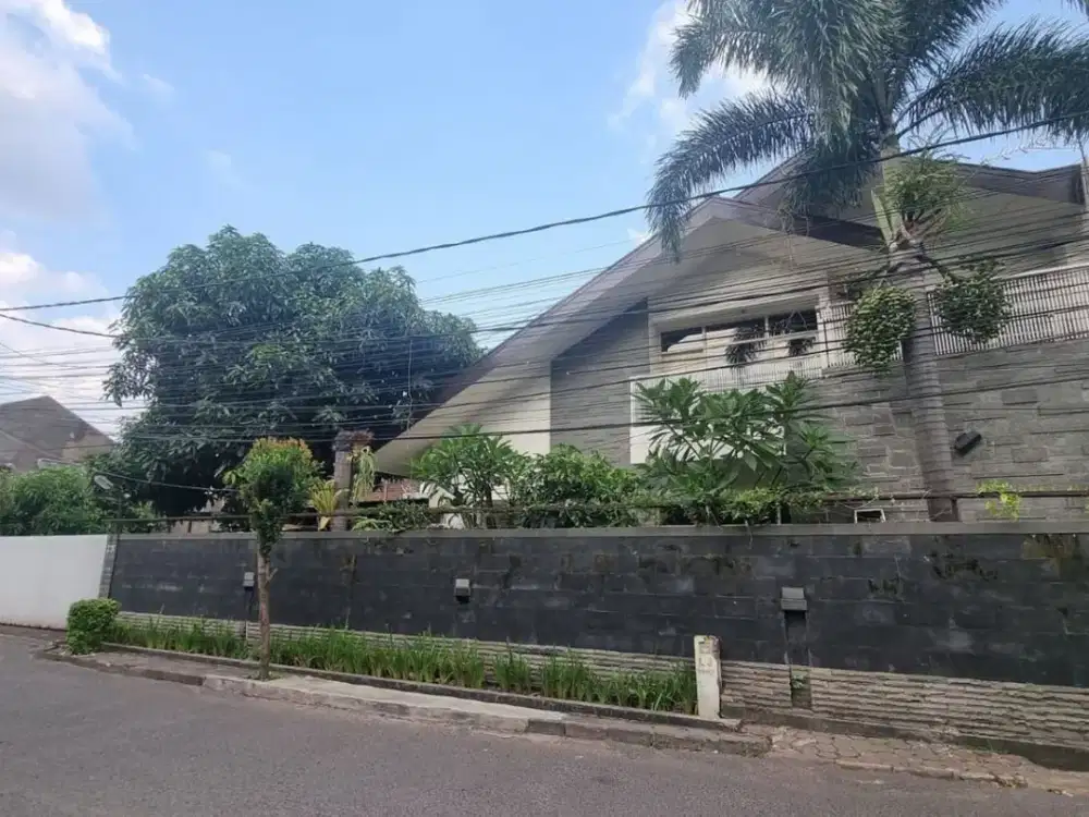 Rumah Eksklusif Furnished Lengkap di Komplek Kurdi Moch Toha Bandung