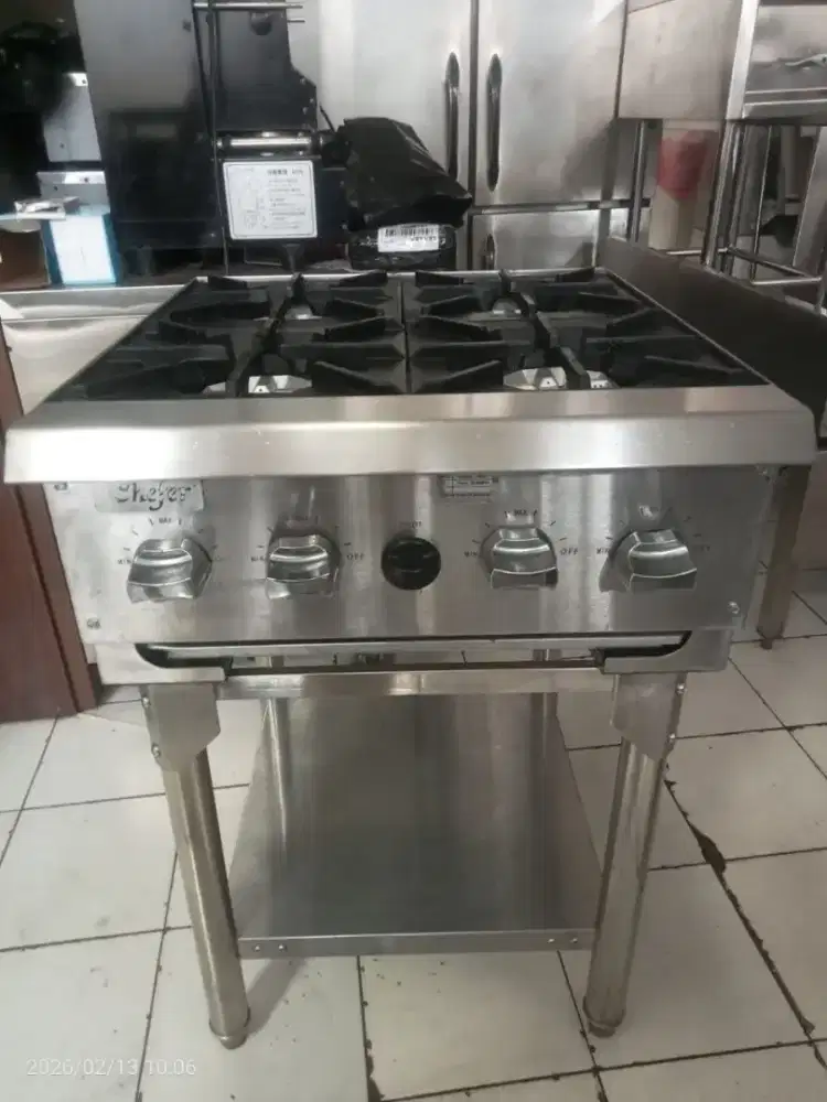 Kompor 4 tungku low pressure ukuran 70x60x92

Harga : 5,2 jt