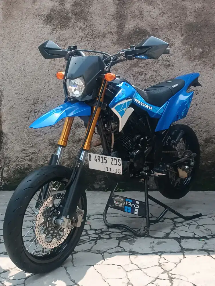 Kawasaki Dtracker se 2020