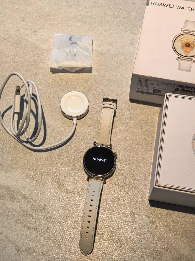 Huawei Watch GT 6 White Leather 41mm - Ex Review Unit - Mulus 99% Full