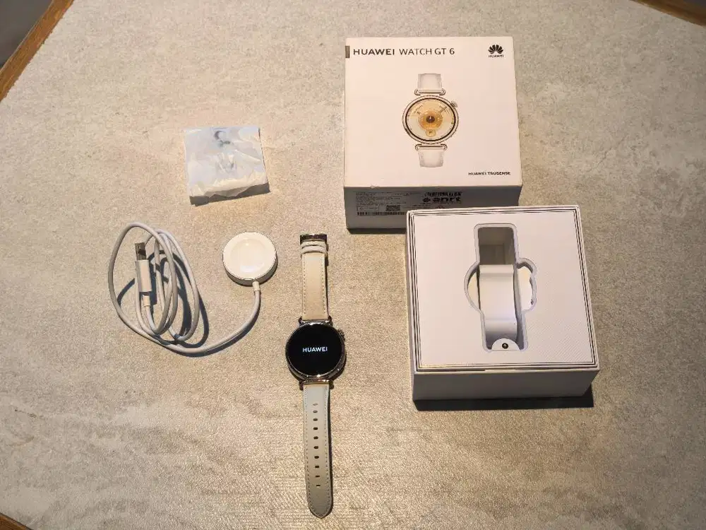 Huawei Watch GT 6 White Leather 41mm - Ex Review Unit - Mulus 99% Full