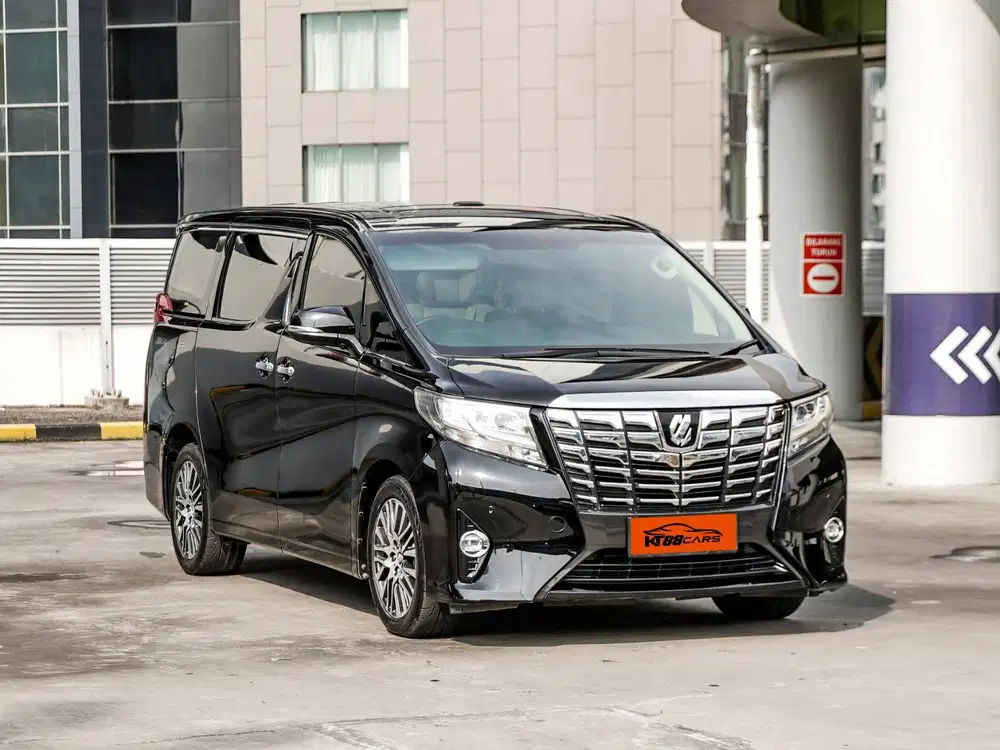 Alphard 2.5 G AT Hitam Th 2017