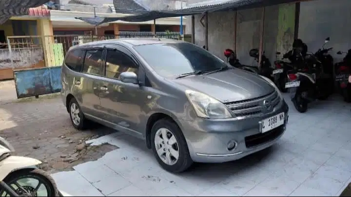dijual grand livina