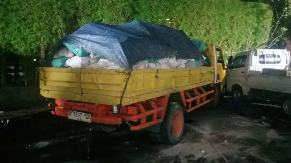 Jasa buang puing sampah proyek pengurugan dan pindahan dll