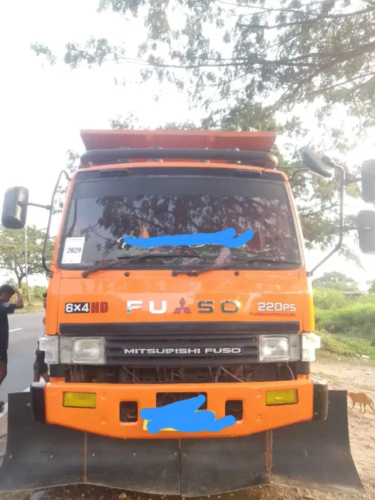 Mitsubishi damtruck fusoHD