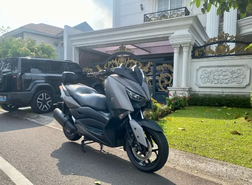 Bismillah di jual Xmax Grey type Tertinggi ABS 2017
