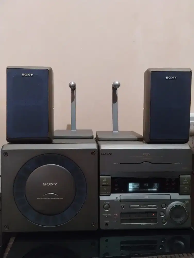 Tape Mini Hifi Sony type P33D with Subwoofer