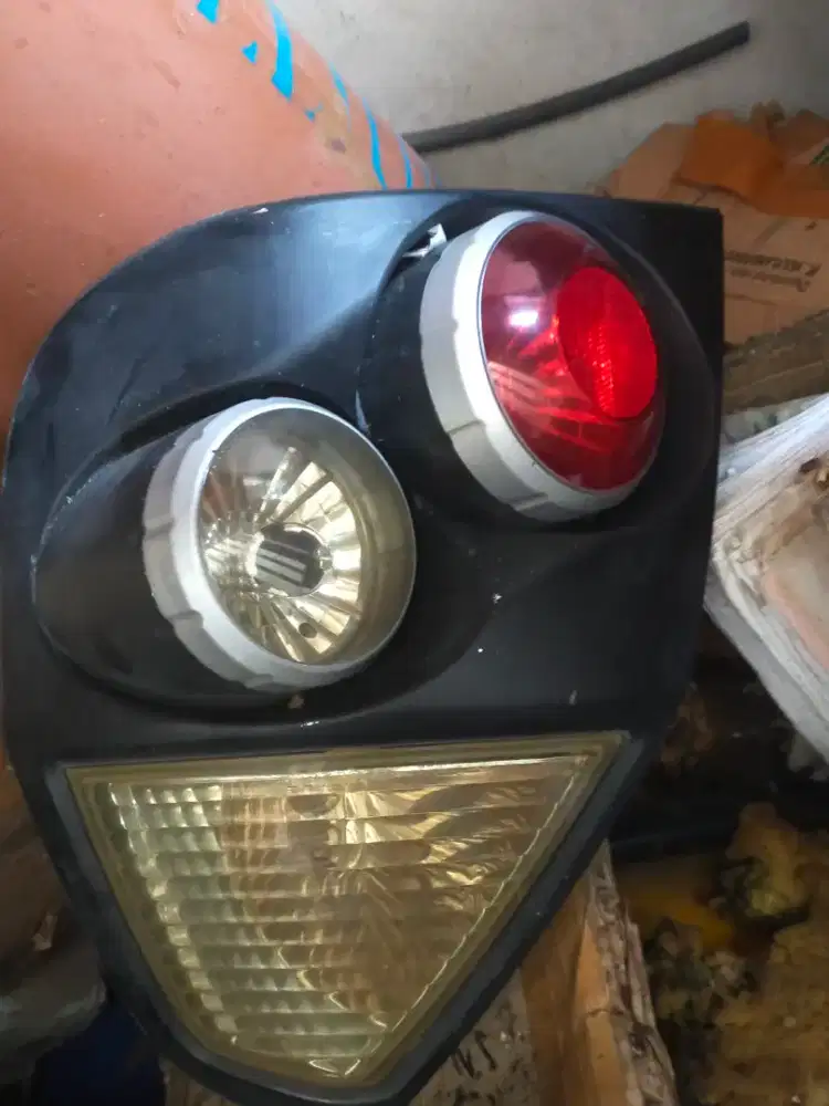 Lampu belakang stop Honda jazz