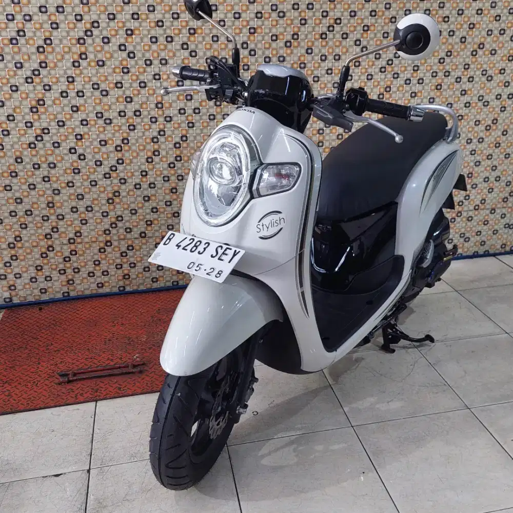 Honda scoppy 2018 dp 1juta