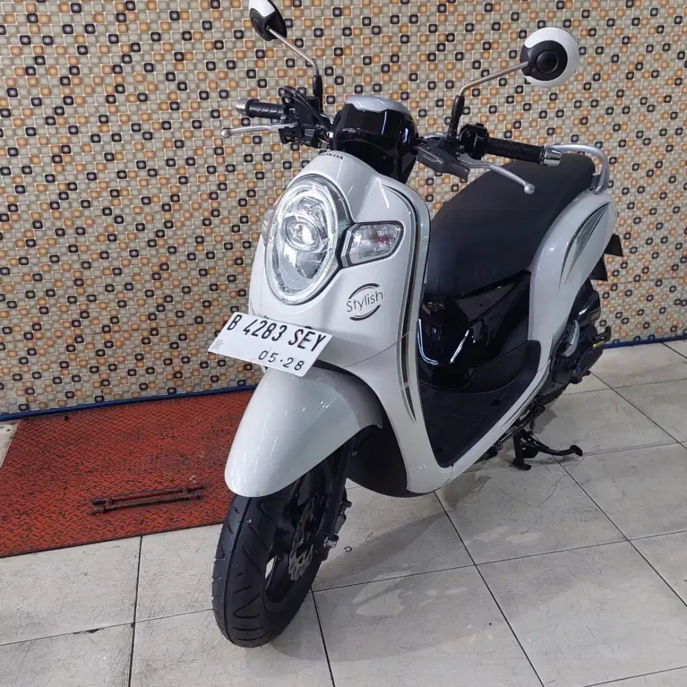 Honda scoppy 2018 dp 1juta