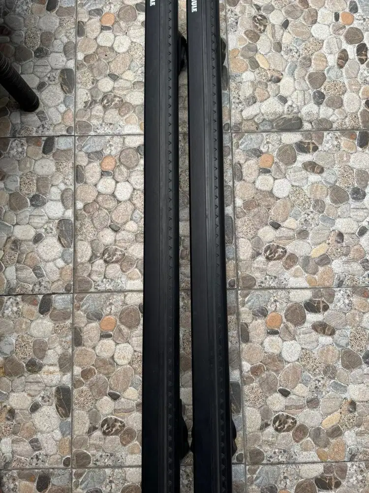 Cross bar thule dan exhaust