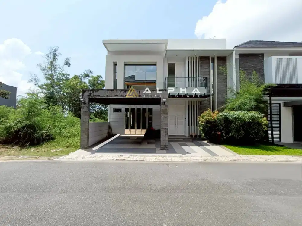 Dijual Cepat Rumah Mewah di Sukajadi Batam Full Furnished  Belakang View Golf