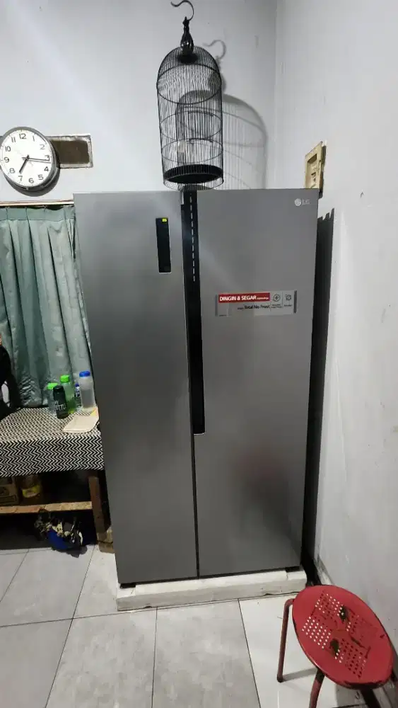 Di jual kulkas 2 pintu