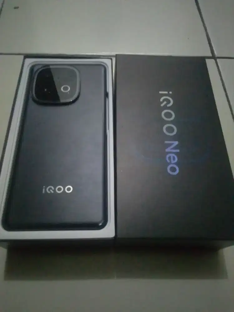 iQOO Neo 10 16/512gb