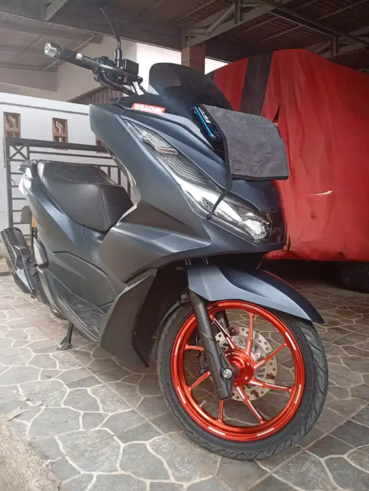 Di jual cepat Honda PCX 2024