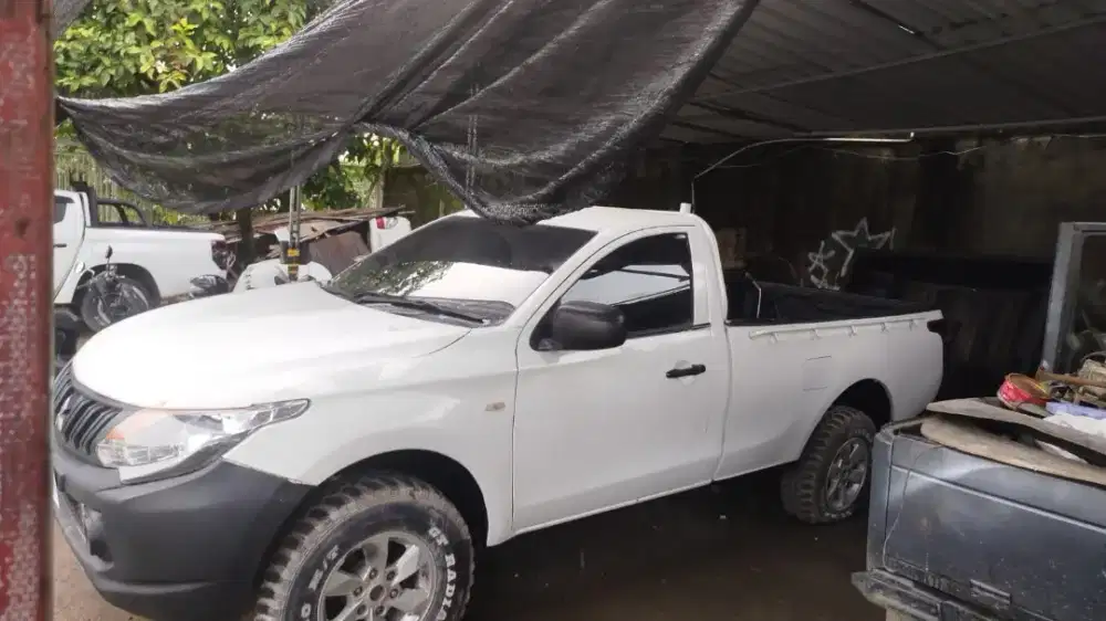 Triton single cabin 2019 pemakaian 2020